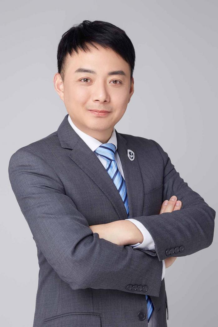 后勤保障部主任 王钱海  Brian Wang