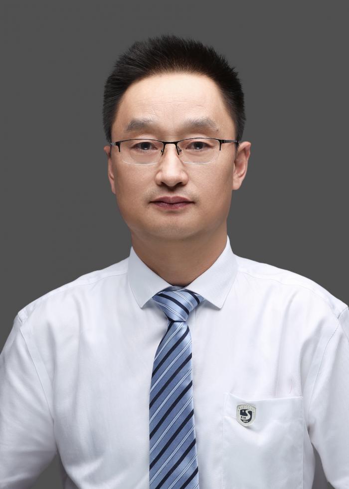 课程与教师发展中心主任 朱浩   Zhu Hao  